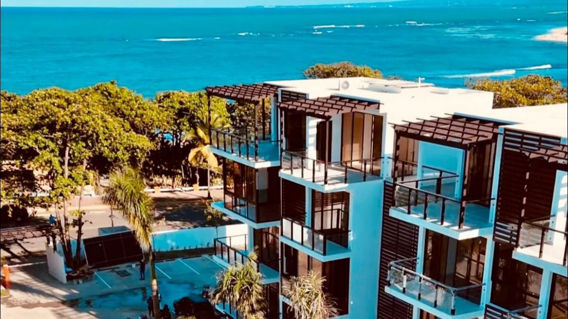 Apartment for sale on the Puerto Plata boardwalk, facing the beach