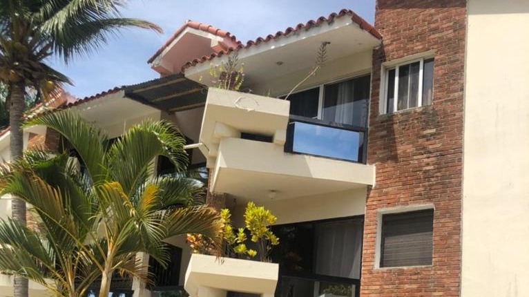 Cozy apartment for vacationers near the beach