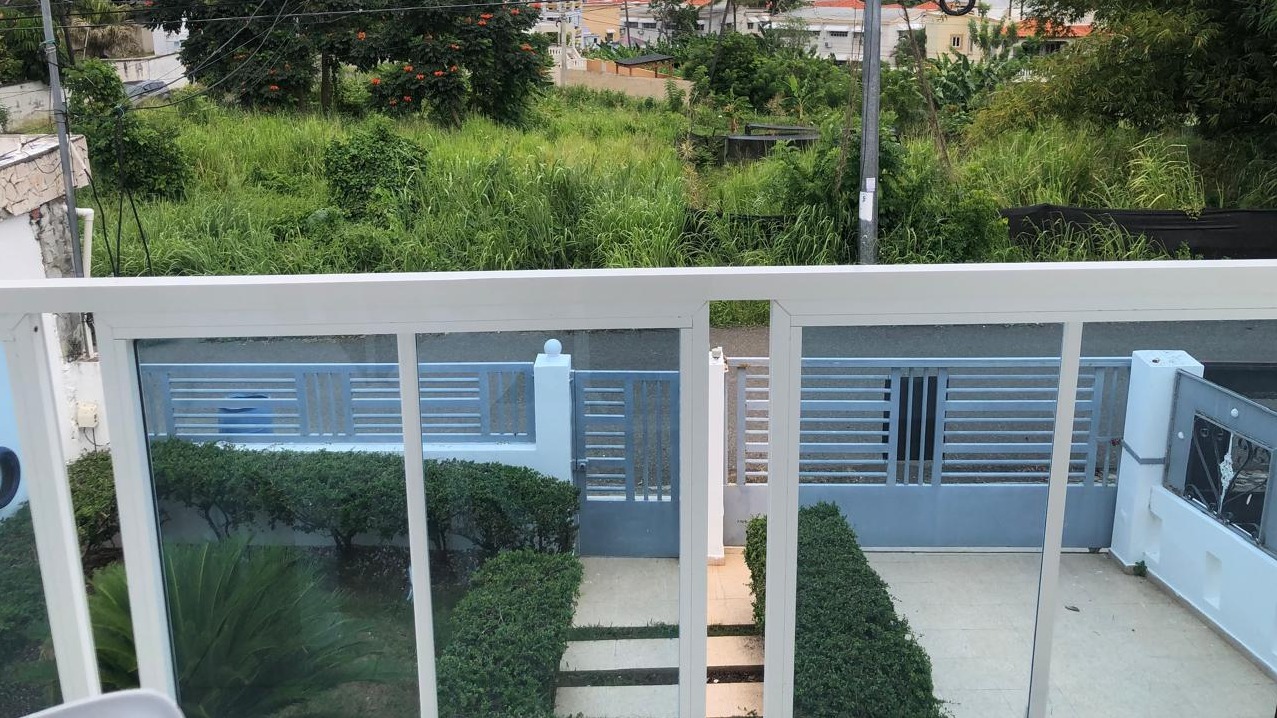 House for sale in Costámbar, Puerto Plata, Dominican Republic 2 levels, furnished